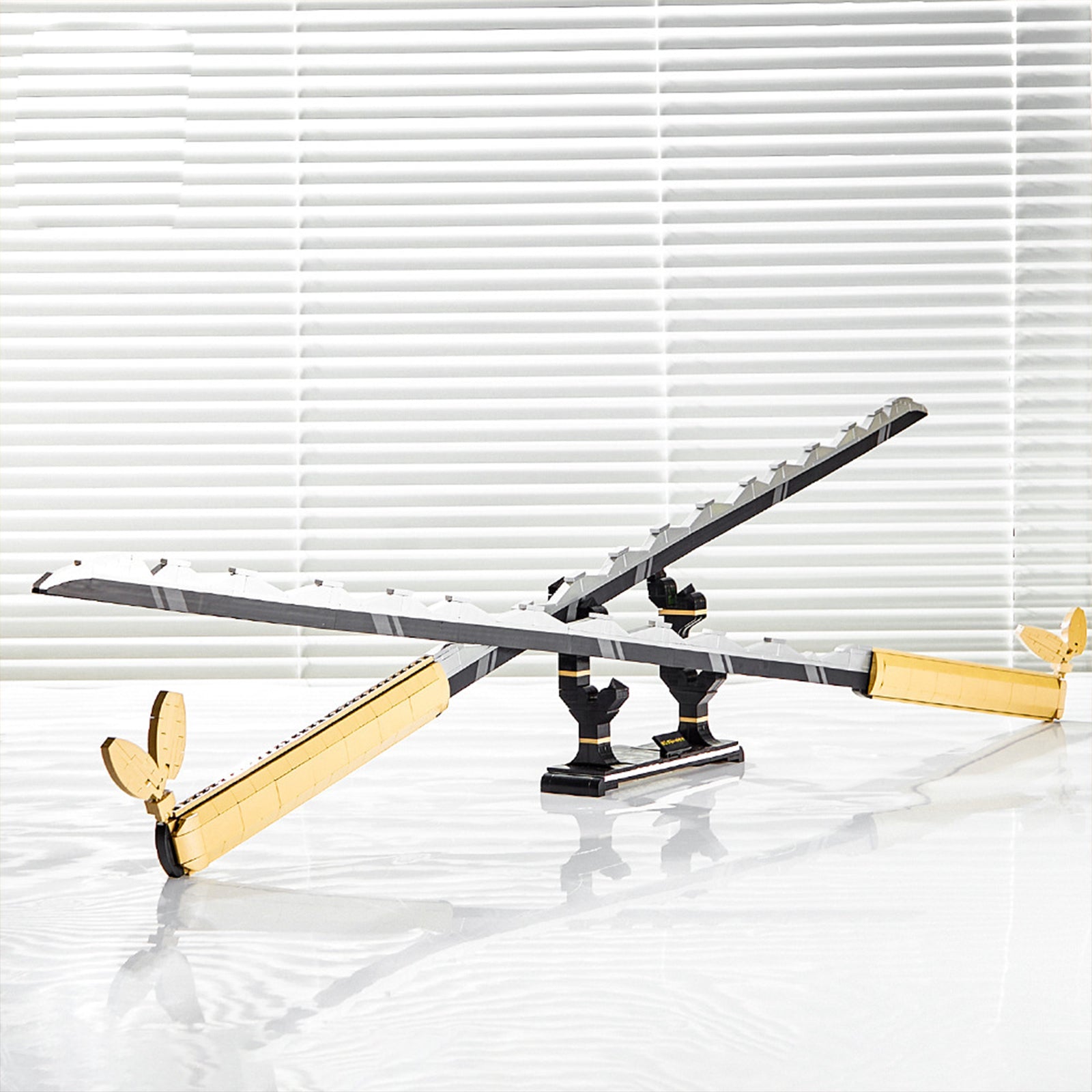 Demon 1513 838PCS Demon Slayer Hashibira Inosuke Sword Building Blocks Anime Ninja Knife Weapon Toy Kids Gifts