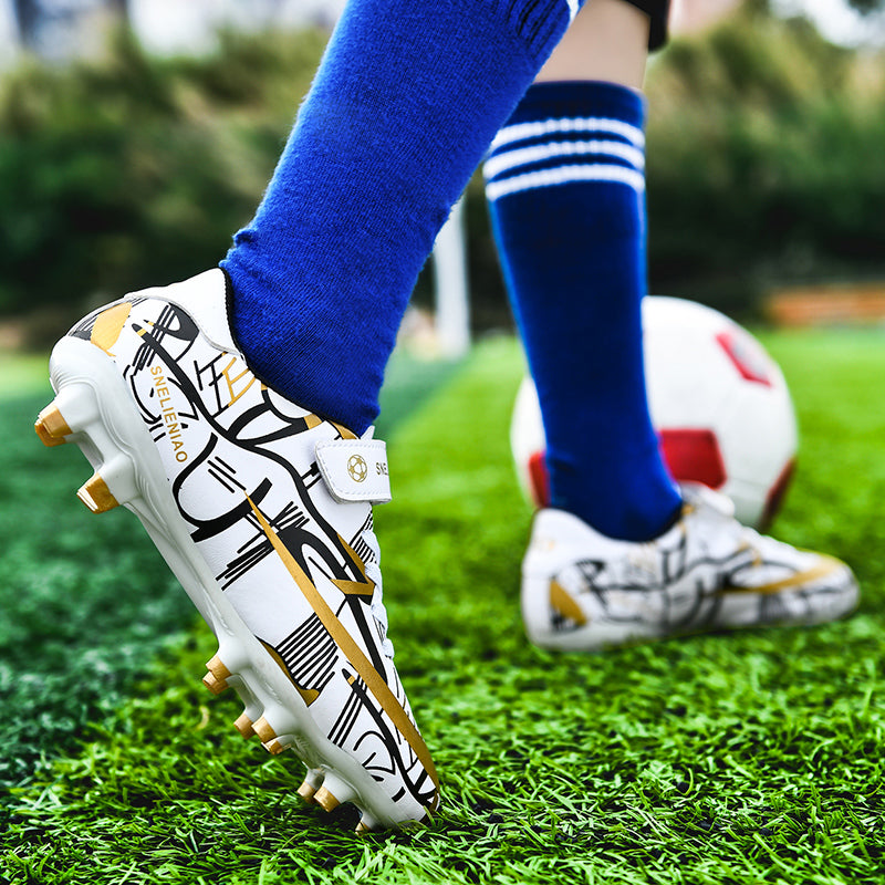 Soccer Shoes Little & Big Kids Lighweight Durable Turf Football Shoes Anti-Slip Soccer Outdoor Performance Firm Cleats - White