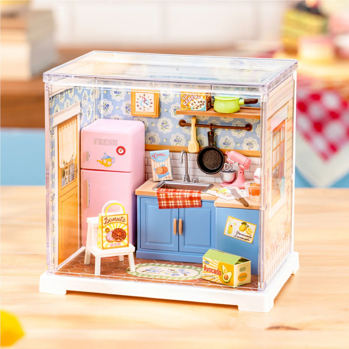 Rolife Homely Baking Kitchen DWS08B angled view showing the cosy country-style miniature kitchen scene.
