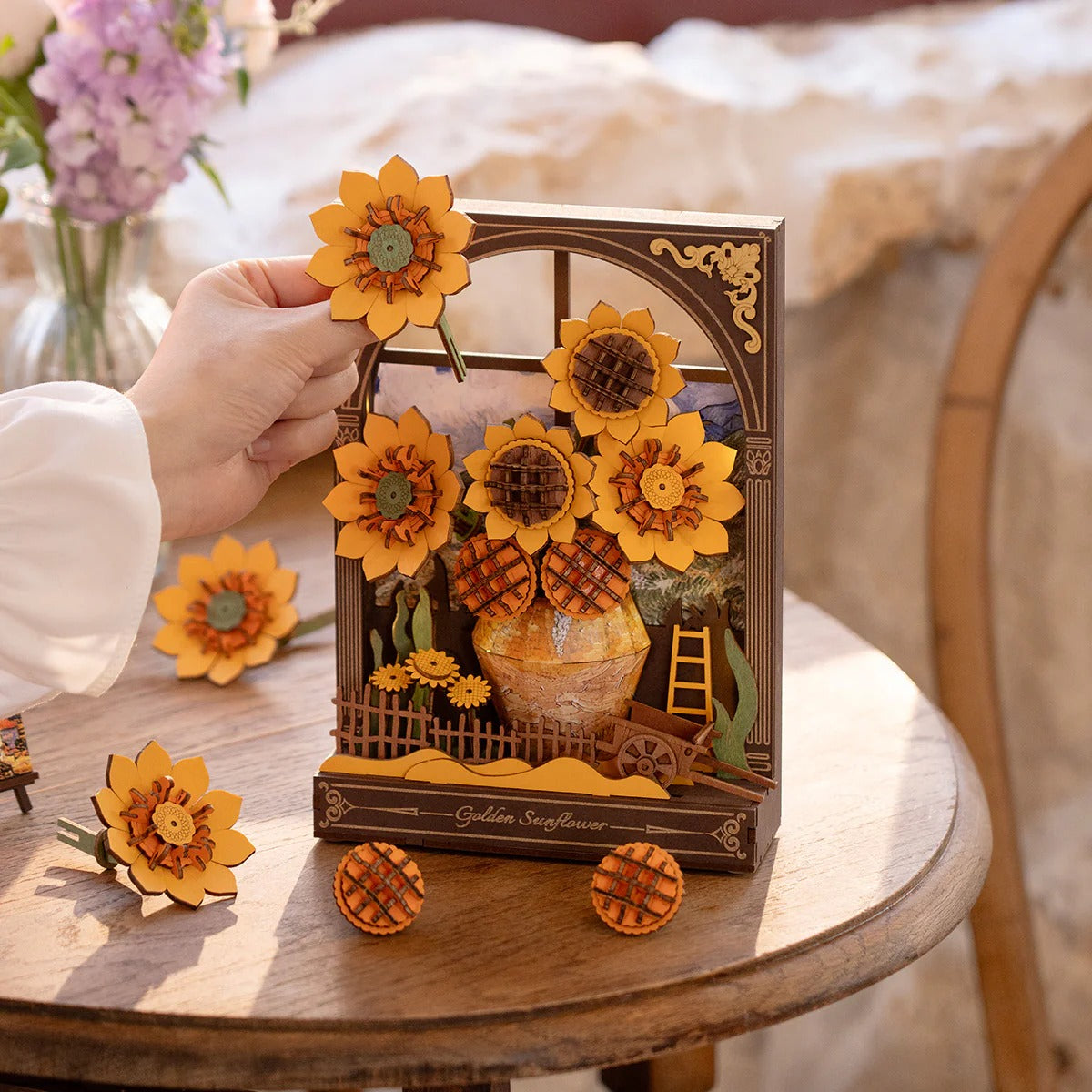 Rowood Golden Sunflower TH002 rotatable sunflower assembly and tabletop DIY craft display