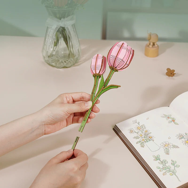 Rowood Pink Tulip TW082 handheld wooden flower stem detail during assembly
