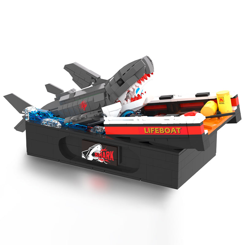 785PCS Great White Shark Attack Scene Building Blocks Educational Toy for Kids WGC