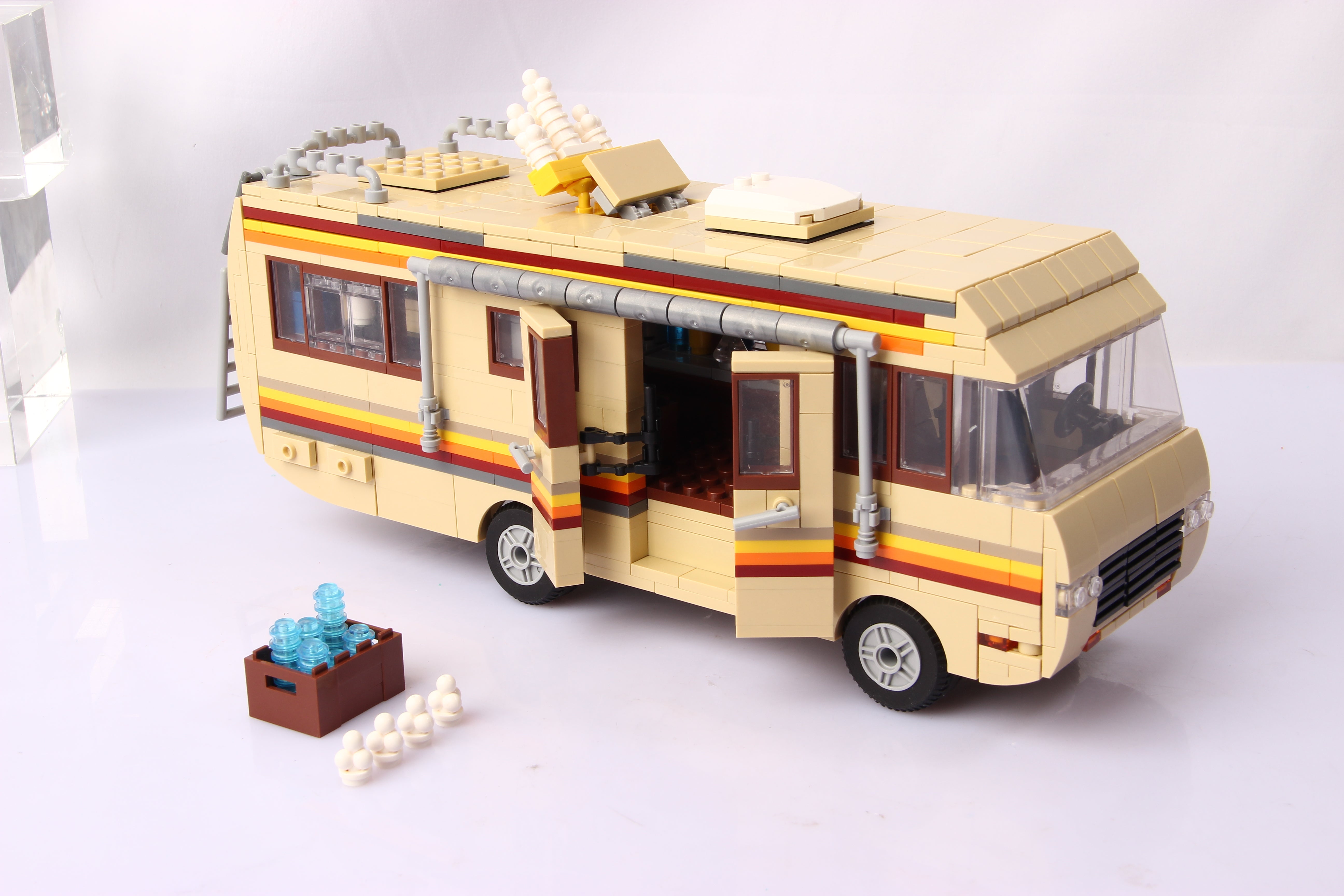 643PCS Classic U.S.Drama Movie TV Breaking Bad Walter White Work Car Pontiacl Lab RV Technical Model Toys Gift