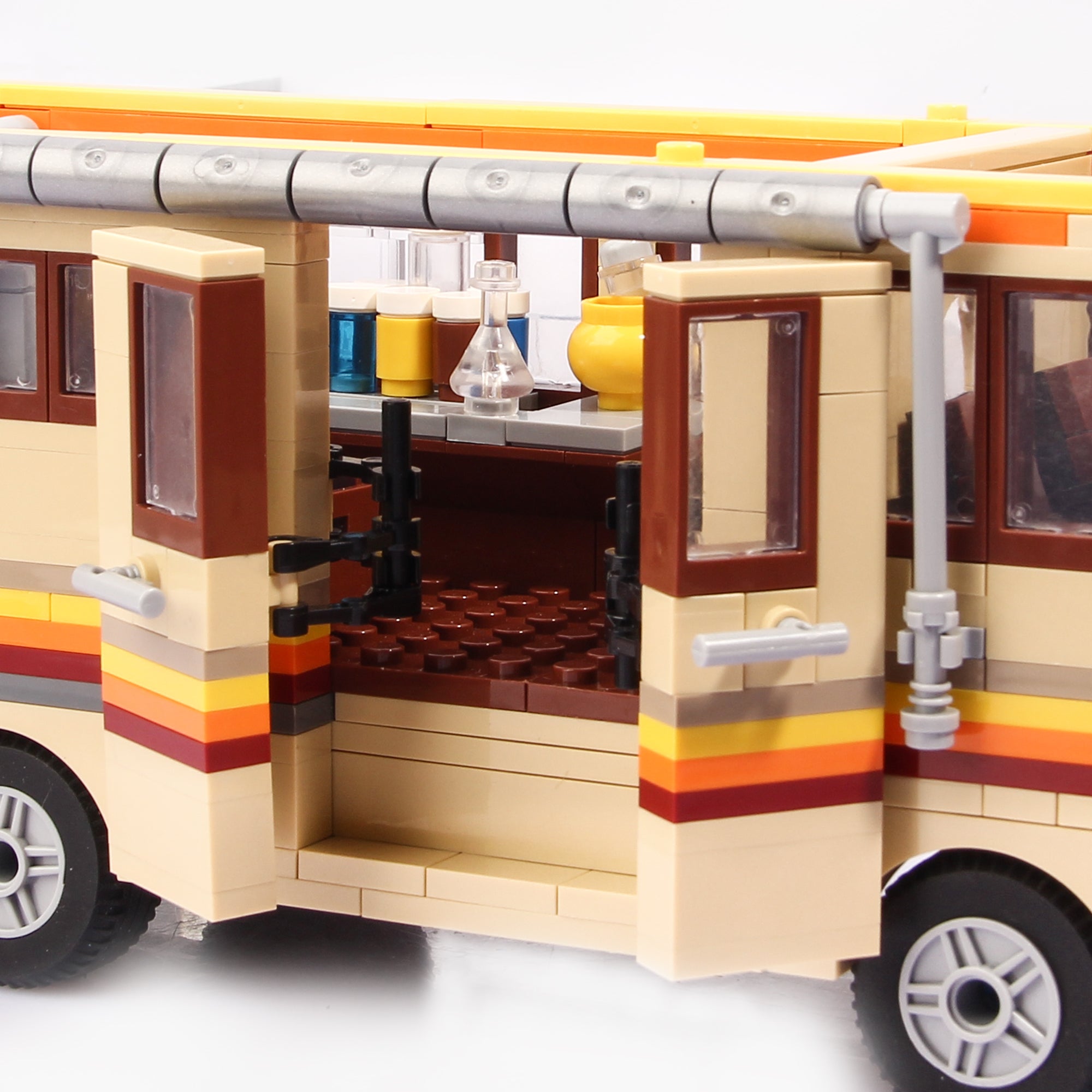 643PCS Classic U.S.Drama Movie TV Breaking Bad Walter White Work Car Pontiacl Lab RV Technical Model Toys Gift