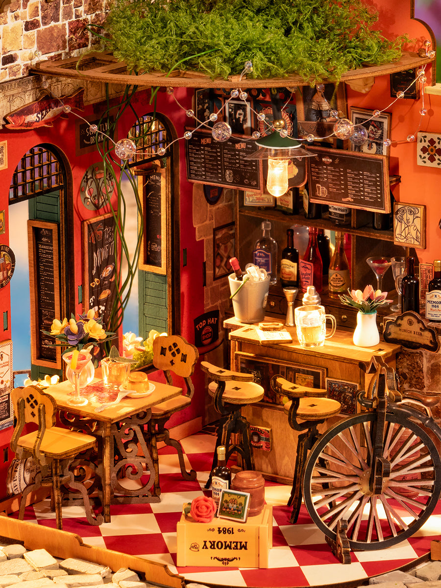 Rolife Cheers Bar & Dining DIY Miniature House DG173