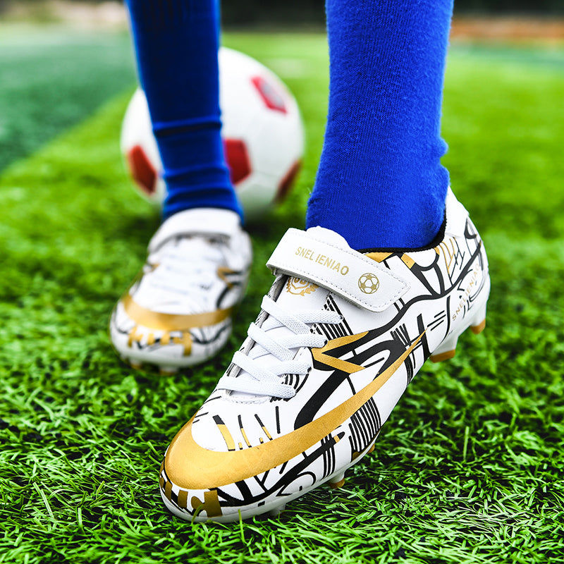 Soccer Shoes Little & Big Kids Lighweight Durable Turf Football Shoes Anti-Slip Soccer Outdoor Performance Firm Cleats - White
