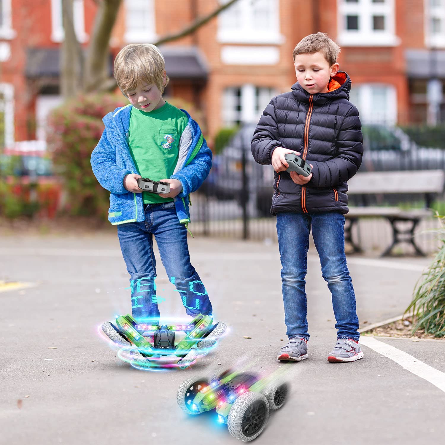 Light Up RC Stunt Car 4WD Remote Control Car 360 Flips Double-Sided Rotating Car Kids Indoor Outdoor Toys Gift Green