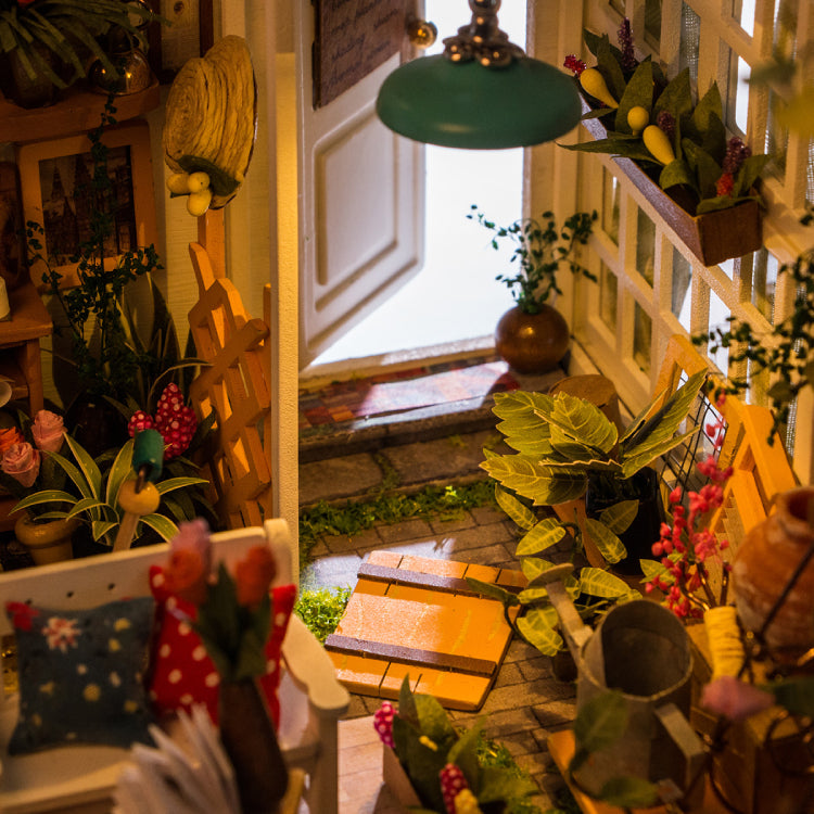 Robotime 1:24 DIY Miniature Mini Dollhouse Kit Home Decor Miller's Garden DG108